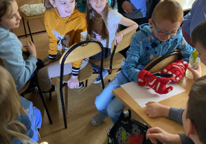 Warsztaty na temat świadomości autyzmu z pedagogiem specjalnym.