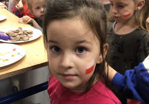 Dzieci podczas obchodów Europejskiego Dnia Języków.