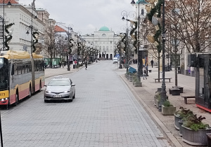 Zwiedzanie z autokaru z Panią Przewodnik – Krakowskie Przedmieście