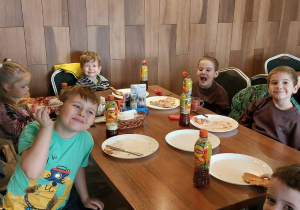 Dzieci podczas wycieczki