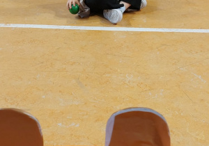 Przedszkolaki podczas konkurencji sportowych