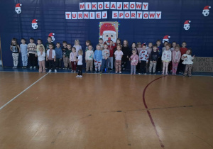 Przedszkolaki na turnieju Mikołajkowym