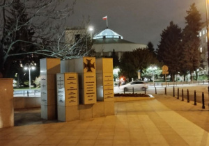 Uczniowie po wizycie w Sejmie