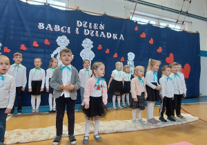 Przedszkolaki podczas występów