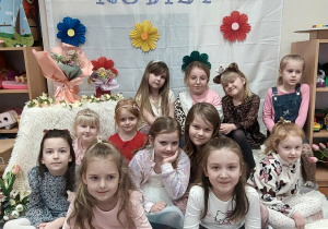 Dziewczynki w dniu swojego święta