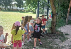 Dzieci podczas pikniku